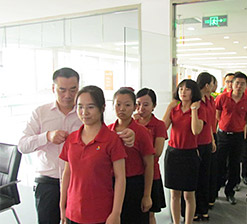 歐邁為單仁資訊集團(tuán)北京分部定做職業(yè)服！